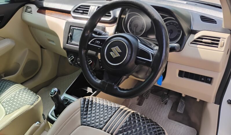 
								DEZIRE VXI 2019 MODEL PETROL full									