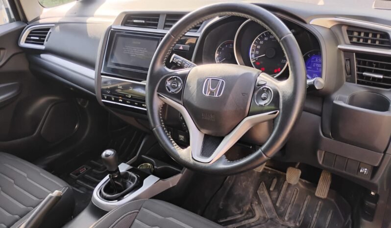 
								WRV VX MT 2020-21 MODEL DIESEL full									