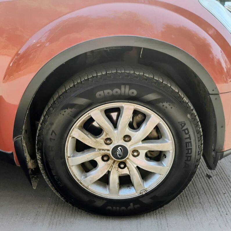 
								XUV500 W10 2015-16 MODEL DIESEL full									