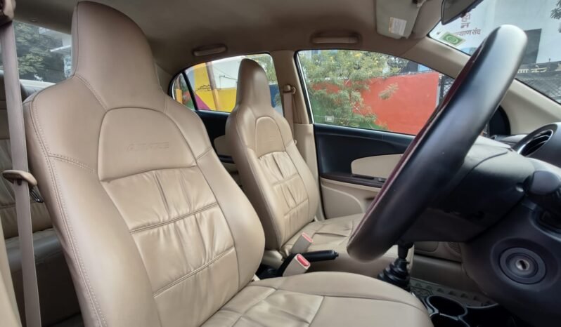 
								AMAZE VX 2013 MODEL DIESEL full									