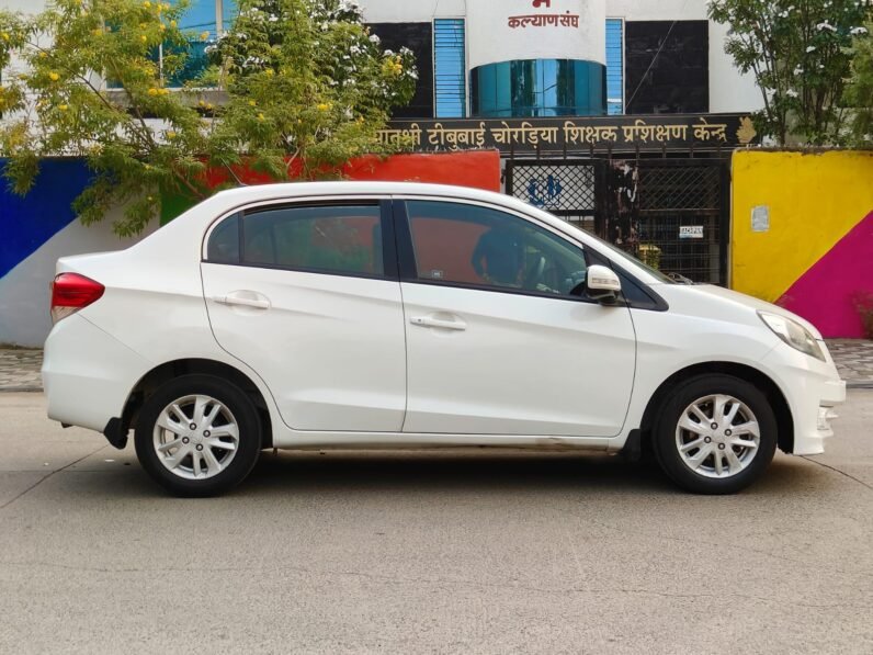 
								AMAZE VX 2013 MODEL DIESEL full									