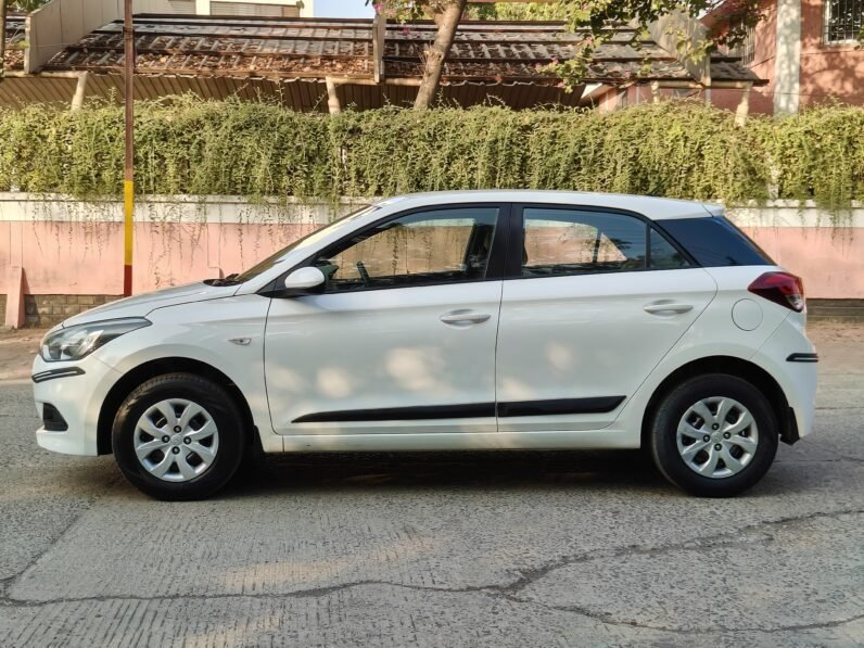 
								I20 MAGNA 2017 MODEL PETROL full									