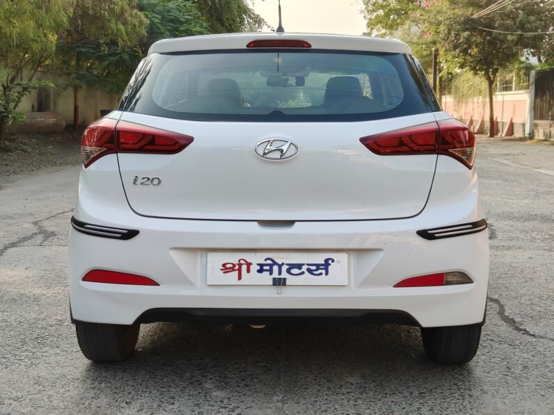 
								I20 MAGNA 2017 MODEL PETROL full									