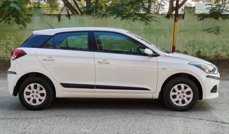 
								I20 MAGNA 2017 MODEL PETROL full									