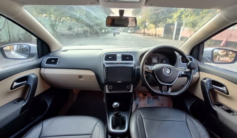 
								POLO HIGHLINE 2014 MODEL PETROL full									