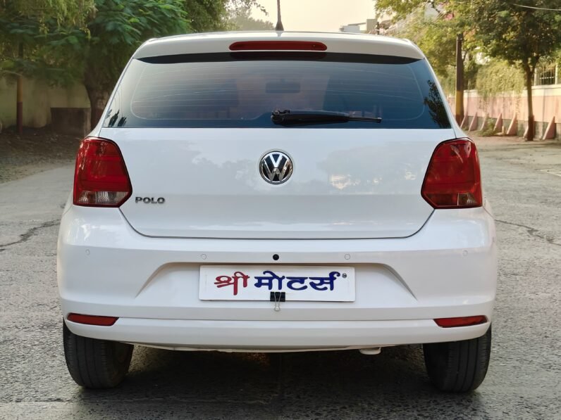 
								POLO HIGHLINE 2014 MODEL PETROL full									