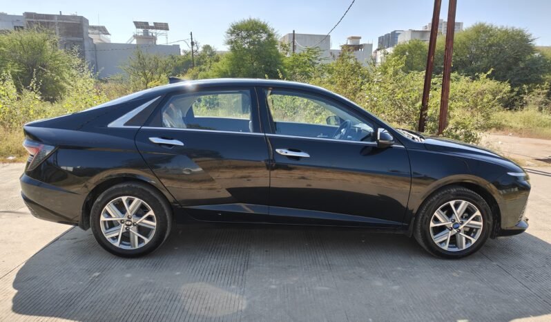 
								VERNA SX 2024 MODEL PETROL full									