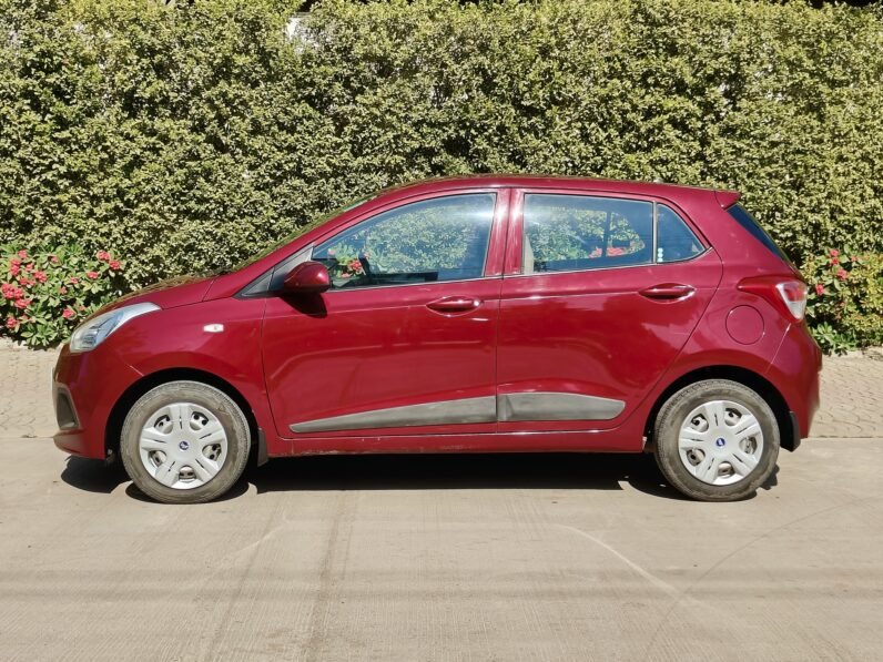 
								GRAND I10 ERA 2014 MODEL PETROL full									