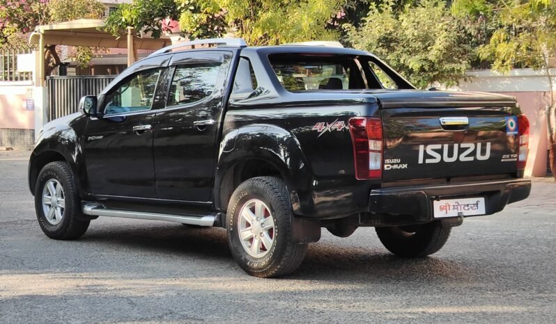 
								ISUZU D-MAX  V-CROSS 2018 MODEL DIESEL full									