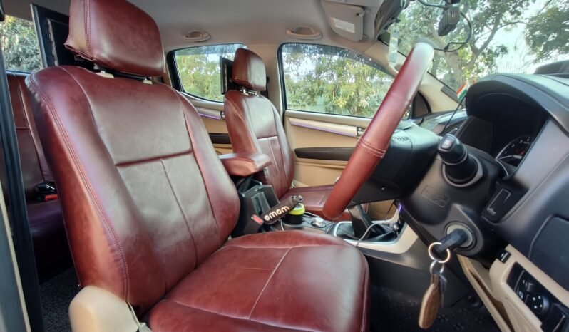 
								ISUZU D-MAX  V-CROSS 2018 MODEL DIESEL full									