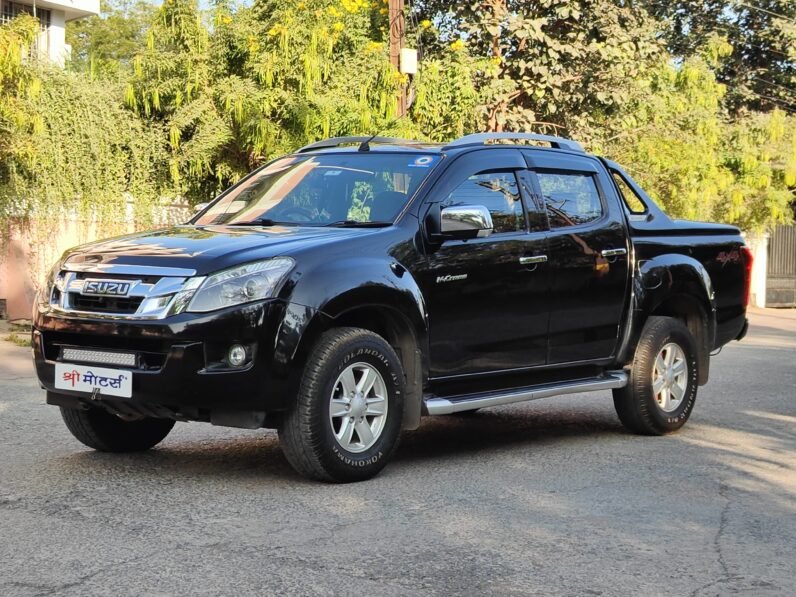 
								ISUZU D-MAX  V-CROSS 2018 MODEL DIESEL full									