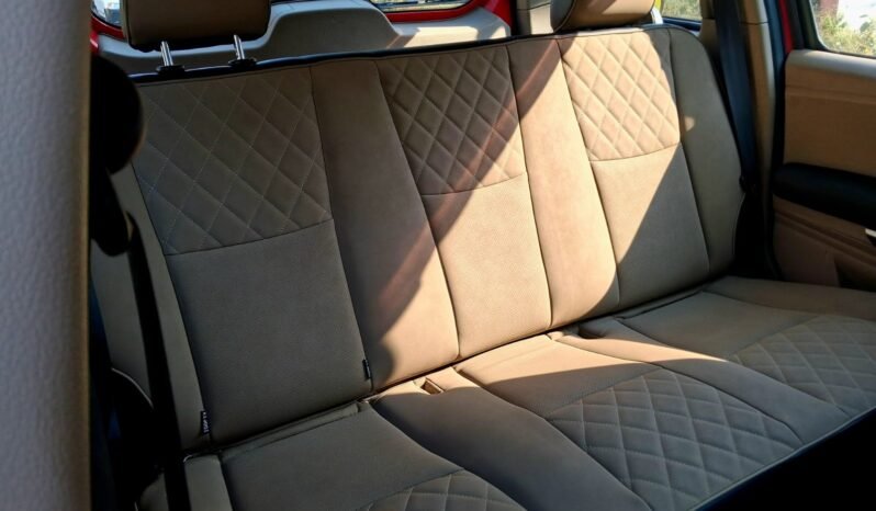 
								TUV300 N10 2019 MODEL DIESEL full									