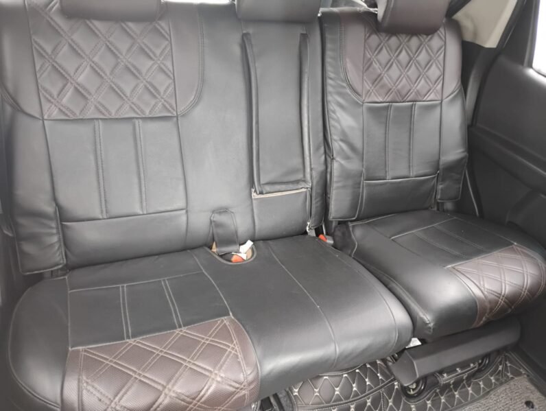 
								XUV500 W9 2018 MODEL DIESEL full									