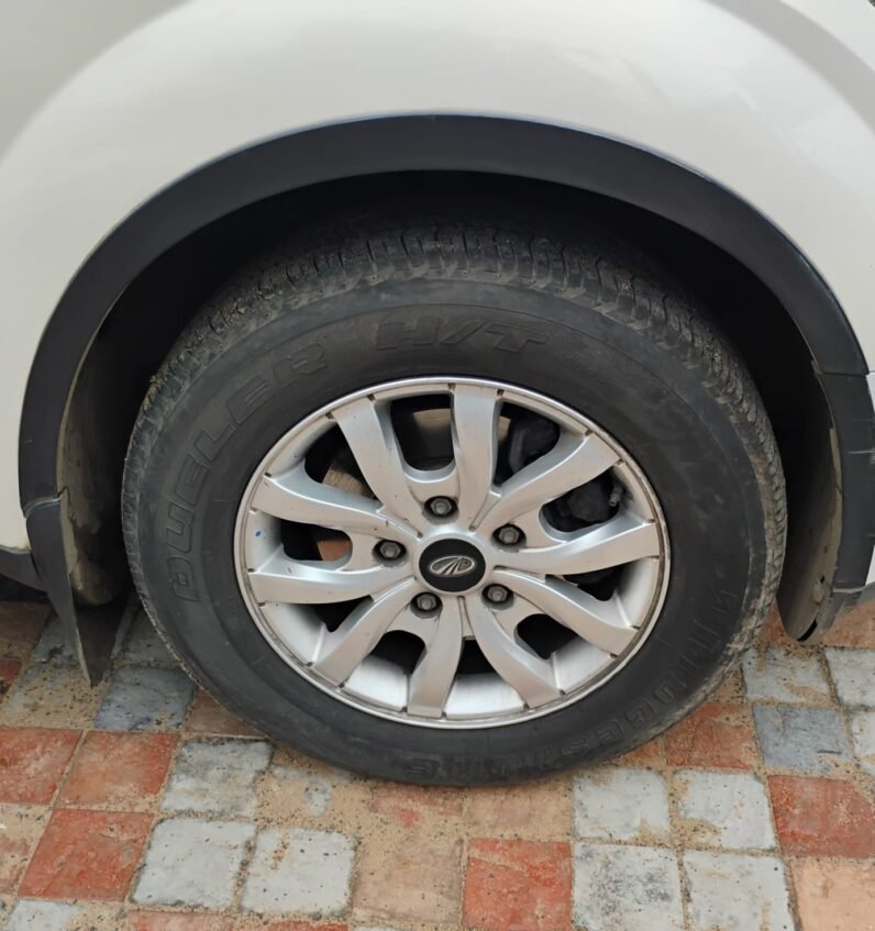 
								XUV500 W9 2018 MODEL DIESEL full									