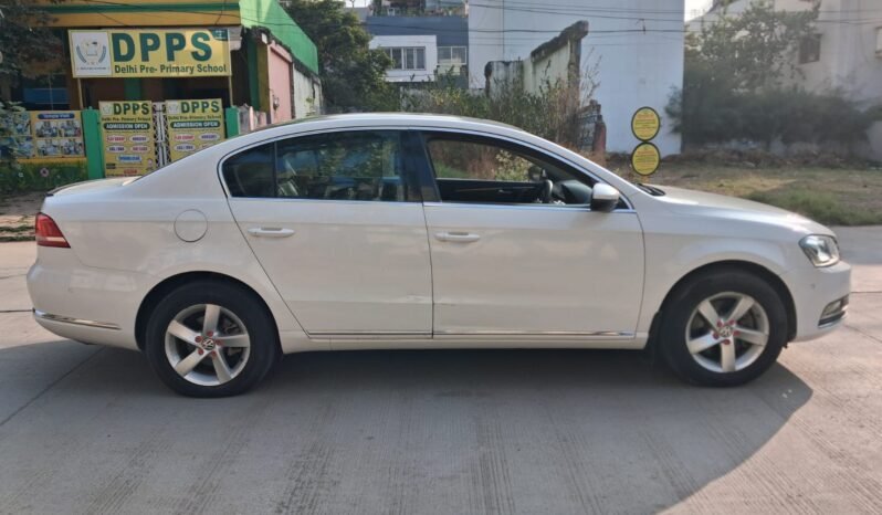 
								PASSAT HIGHLINE AT 2013 MODEL DIESEL full									