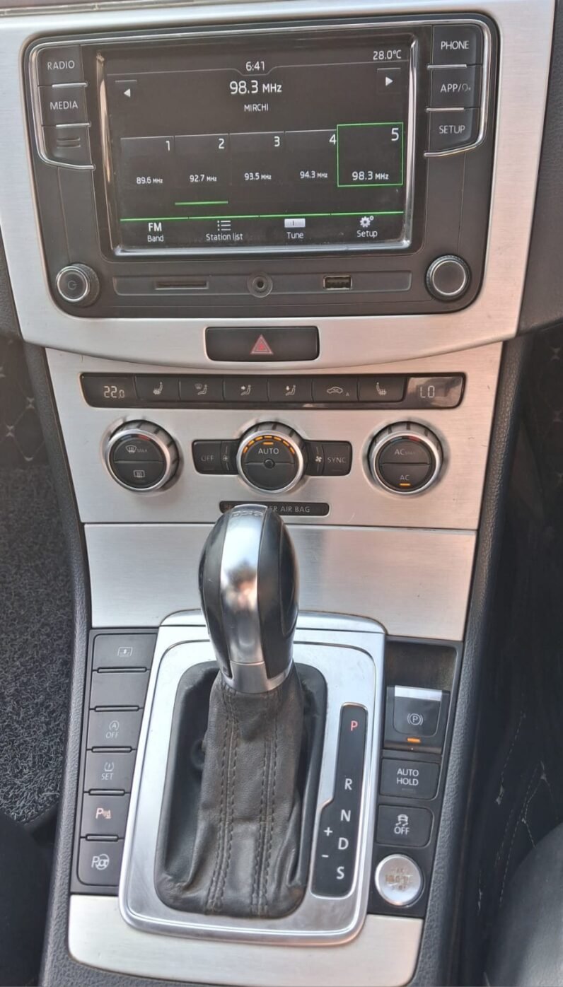 
								PASSAT HIGHLINE AT 2013 MODEL DIESEL full									