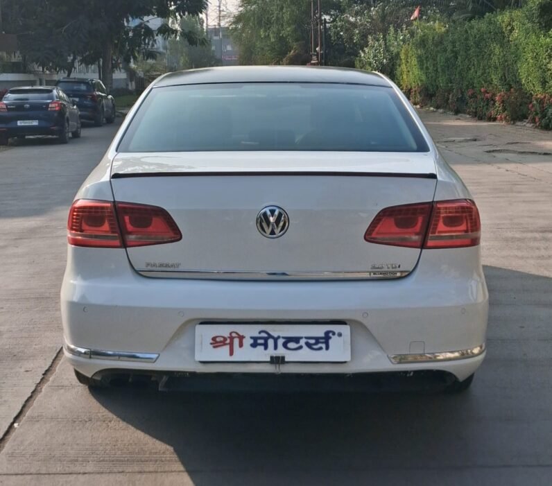 
								PASSAT HIGHLINE AT 2013 MODEL DIESEL full									