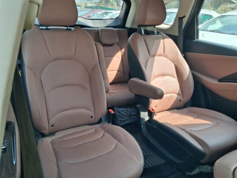 
								MG HECTOR SAVVY AT 2023 MODEL PETROL full									