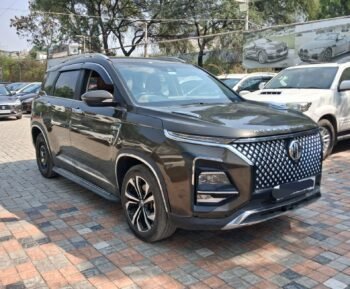 MG HECTOR SAVVY AT 2023 MODEL PETROL