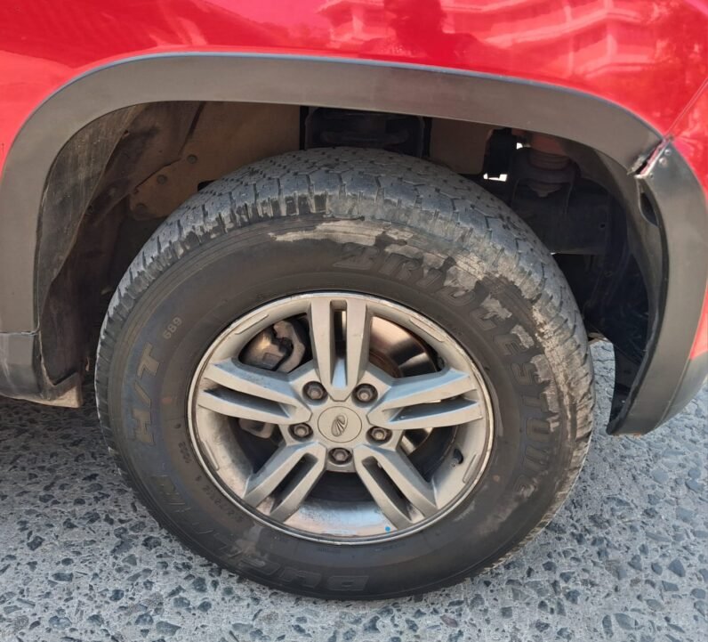 
								TUV300 T10 2019 MODEL DIESEL full									