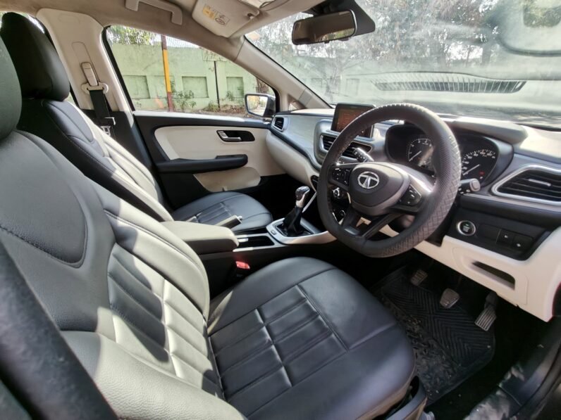 
								ALTROZ XZ 2022 MODEL PETROL full									