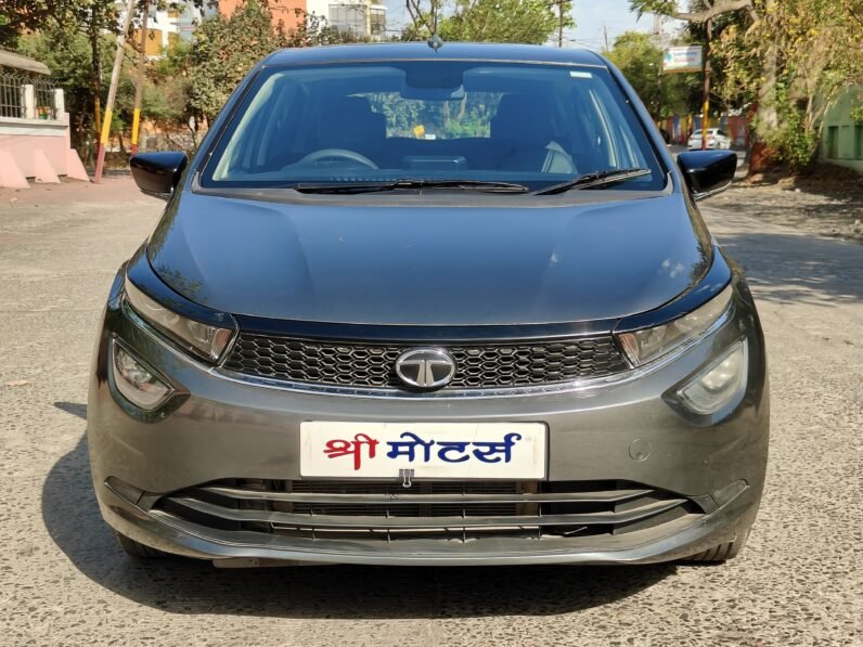 
								ALTROZ XZ 2022 MODEL PETROL full									