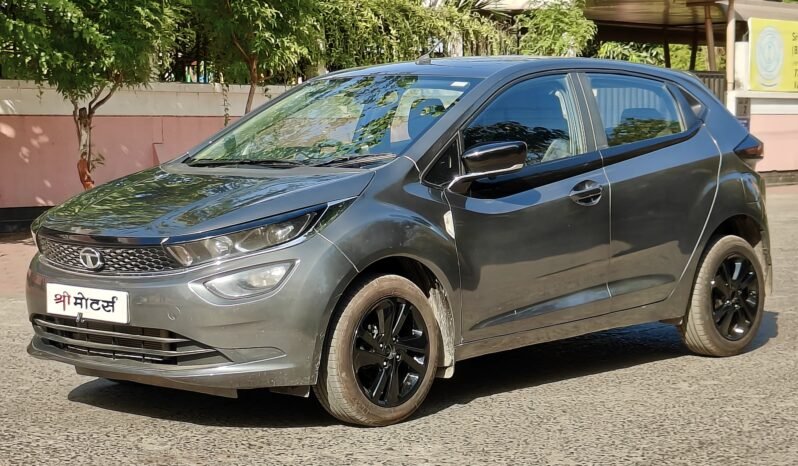 
								ALTROZ XZ 2022 MODEL PETROL full									