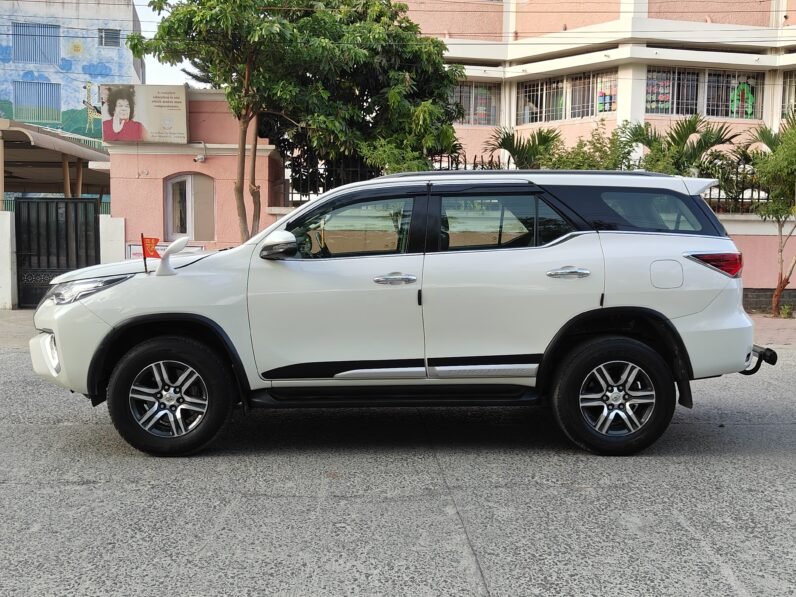 
								FORTUNER 4*2 AT 2019 MODEL DEISEL full									