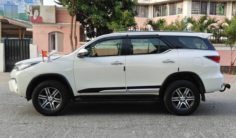 
								FORTUNER 4*2 AT 2019 MODEL DEISEL full									