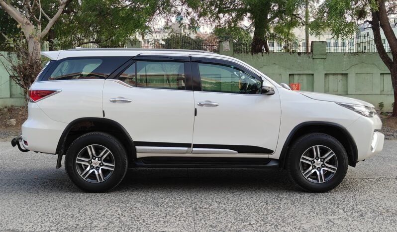 
								FORTUNER 4*2 AT 2019 MODEL DEISEL full									