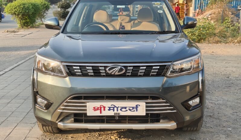 
								XUV300 W8 2020 MODEL PETROL full									