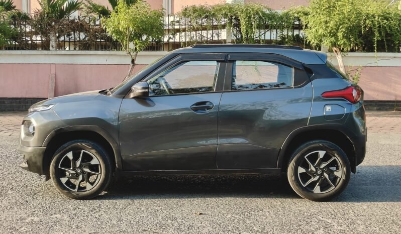 
								PUNCH ACCOMPLISHED 2022 MODEL PETROL full									