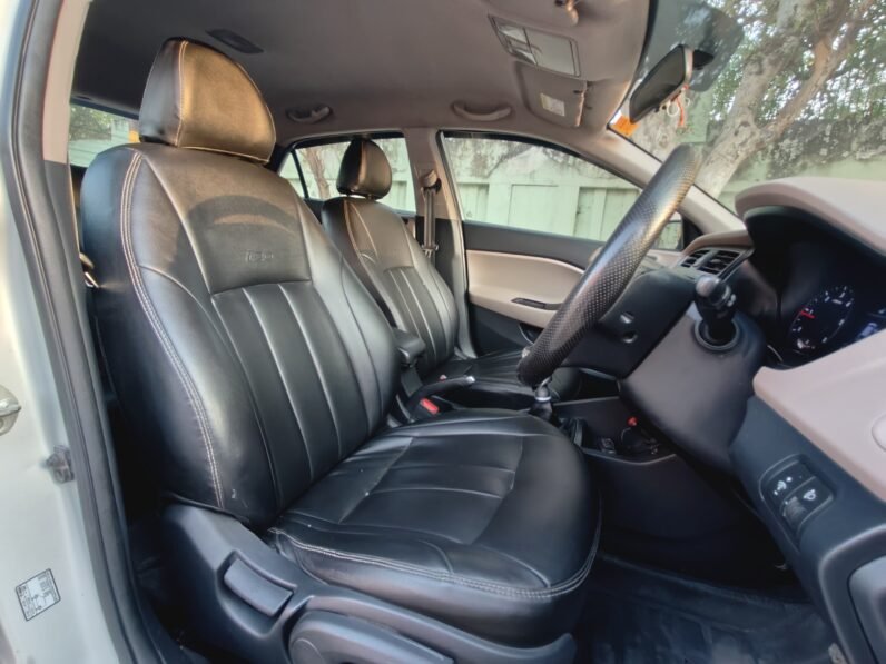 
								I20 ASTA 2018 MODEL DIESEL full									