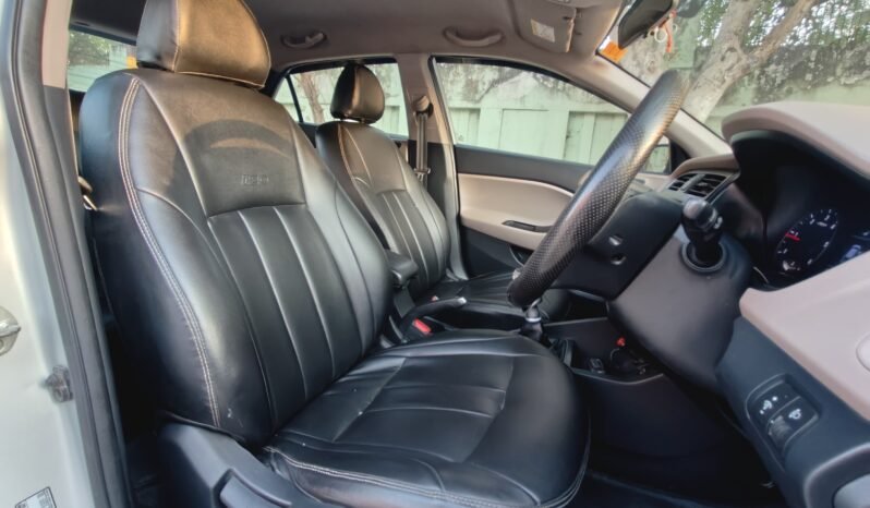 
								I20 ASTA 2018 MODEL DIESEL full									