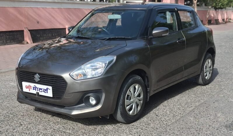 
								SWIFT VXI AUTOMATIC 2019 MODEL PETROL full									