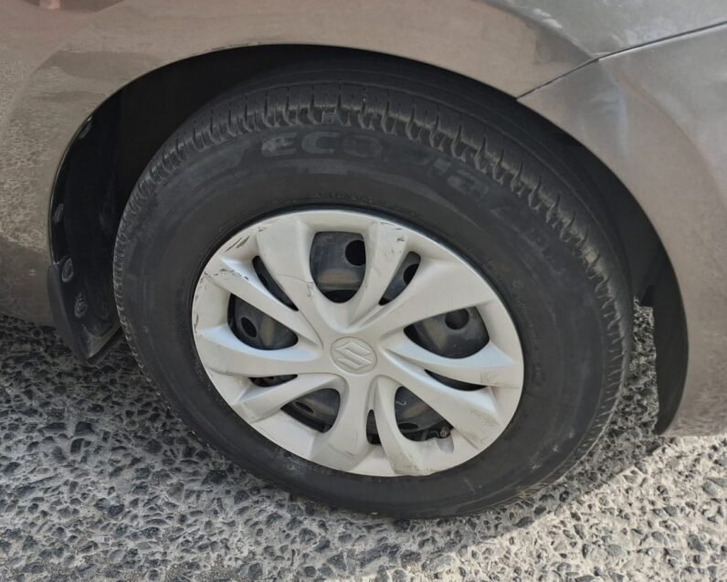 
								SWIFT VXI AUTOMATIC 2019 MODEL PETROL full									