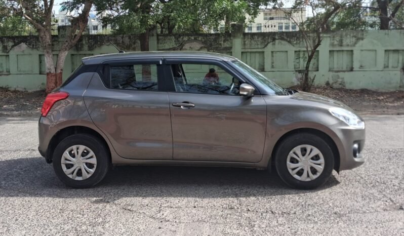 
								SWIFT VXI AUTOMATIC 2019 MODEL PETROL full									
