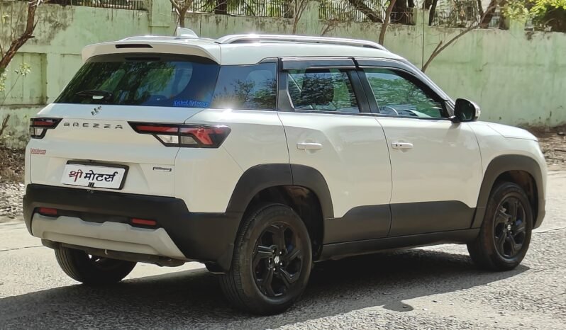 
								BREEZA ZXI 2023 MODEL PETROL full									