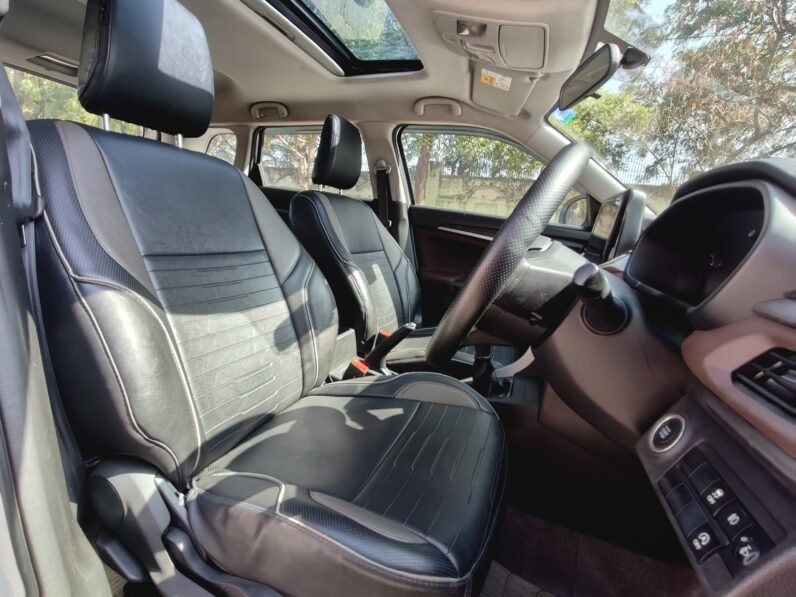 
								BREEZA ZXI 2023 MODEL PETROL full									