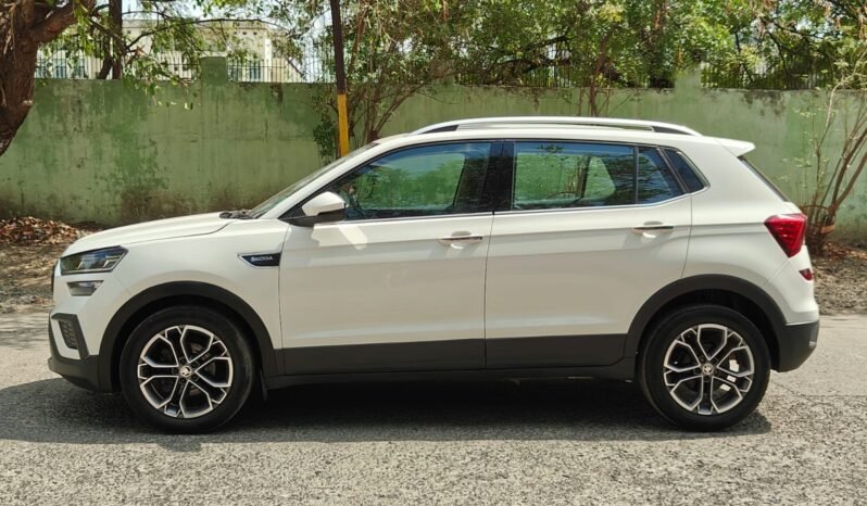 
								KUSHAQ STYLE 1.0 TSI AT 2021 MODEL PETROL full									