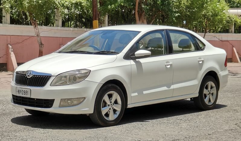 
								RAPID ELEGANCE DSG AT 2016 MODEL DIESEL full									