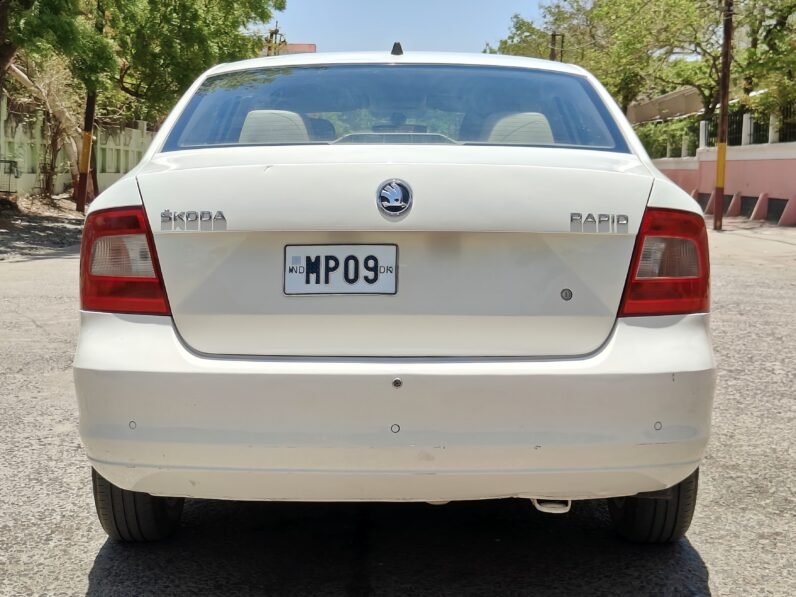 
								RAPID ELEGANCE DSG AT 2016 MODEL DIESEL full									