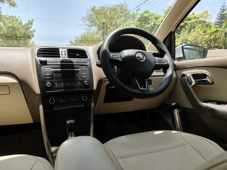 
								RAPID ELEGANCE DSG AT 2016 MODEL DIESEL full									