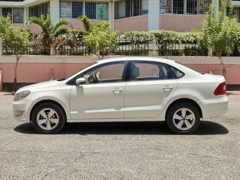 
								RAPID ELEGANCE DSG AT 2016 MODEL DIESEL full									