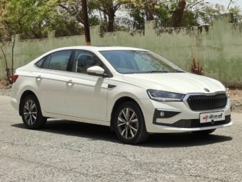 SLAVIA STYLE 1.5 2022 MODEL PETROL