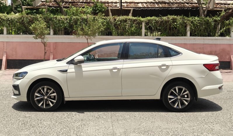 
								SLAVIA STYLE 1.5 2022 MODEL PETROL full									