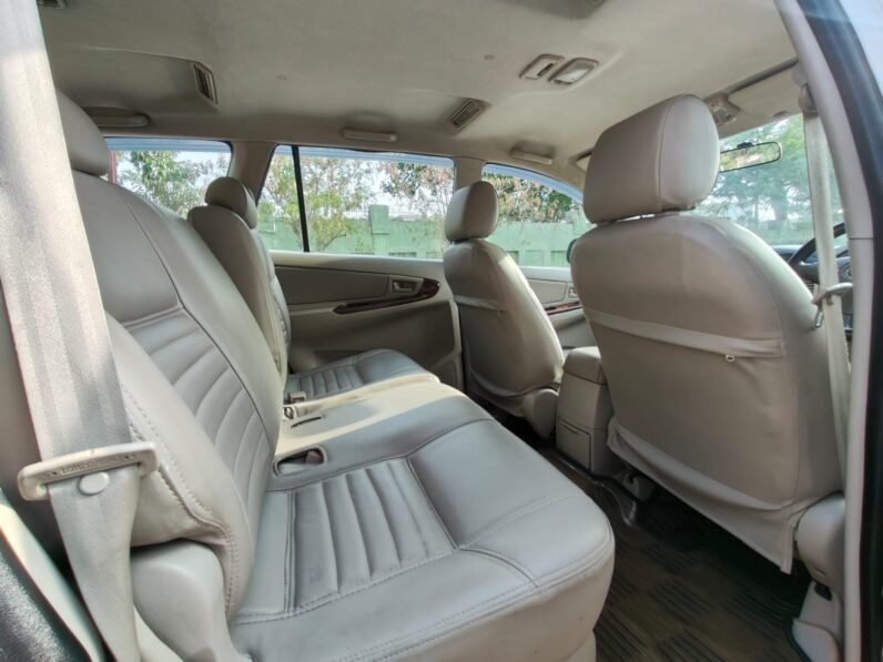 
								INNOVA GX 2011 MODEL DIESEL full									