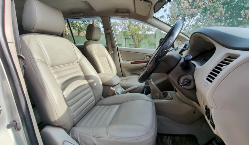 
								INNOVA GX 2011 MODEL DIESEL full									