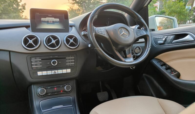 
								MERCEDES BENZ B200 CDI AT 2015 MODEL full									