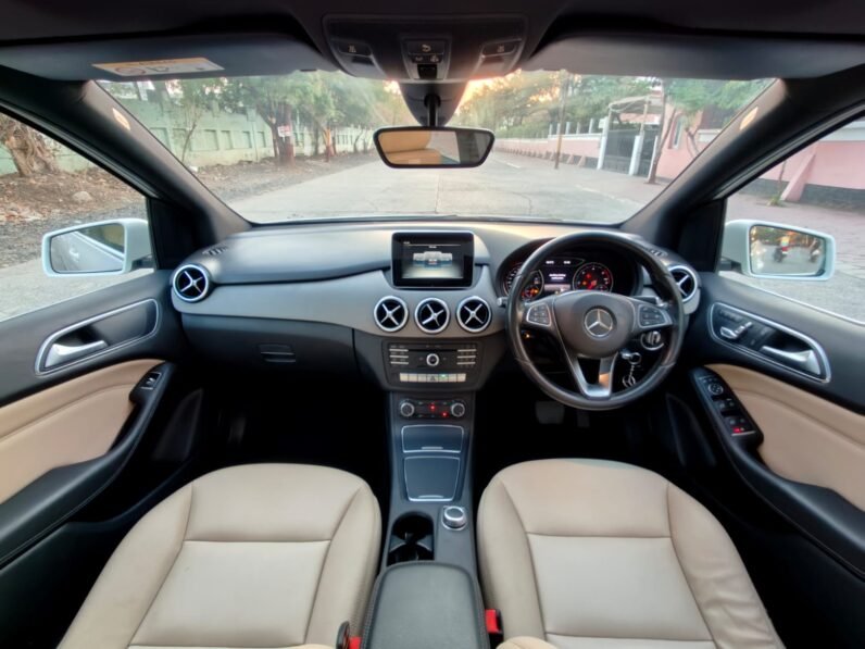 
								MERCEDES BENZ B200 CDI AT 2015 MODEL full									